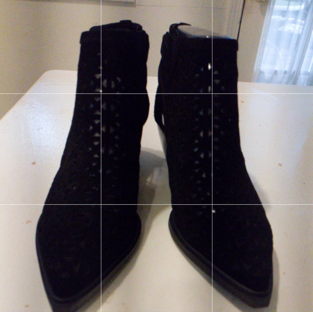 Slricca Ankle Boots